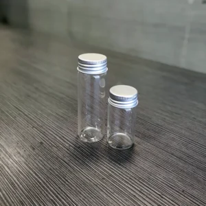 شیشه مکارتی در دو سایز